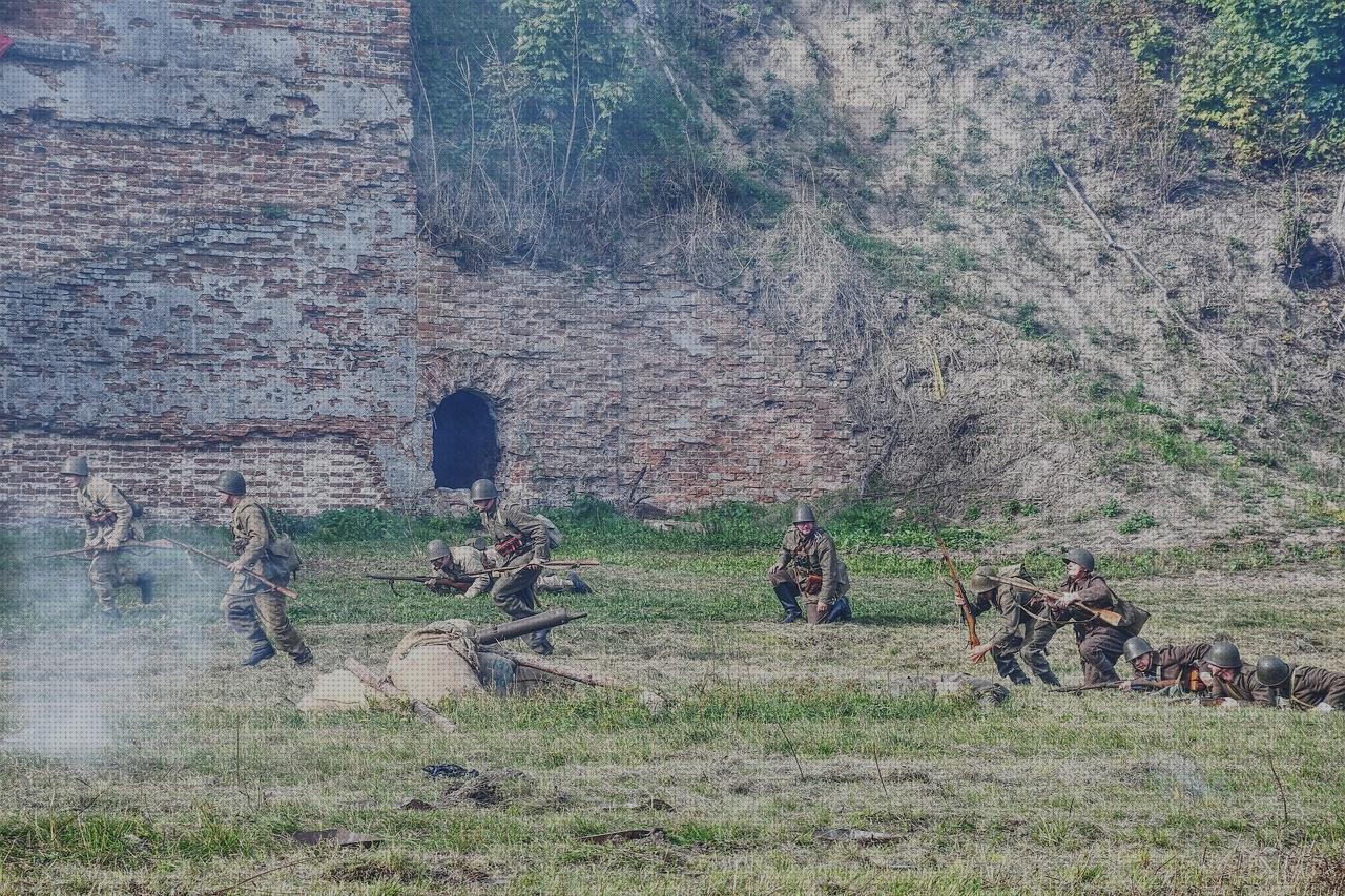 Review de armas militares