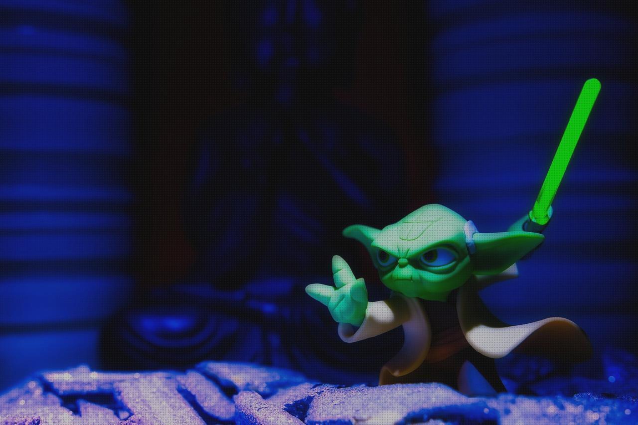 ¿Dónde poder comprar espada yoda espada yoda forecfx lightsaber?